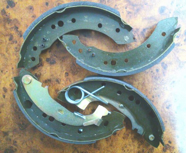 Тормозные колодки задние MAXGEAR 19-1773 - Image 2